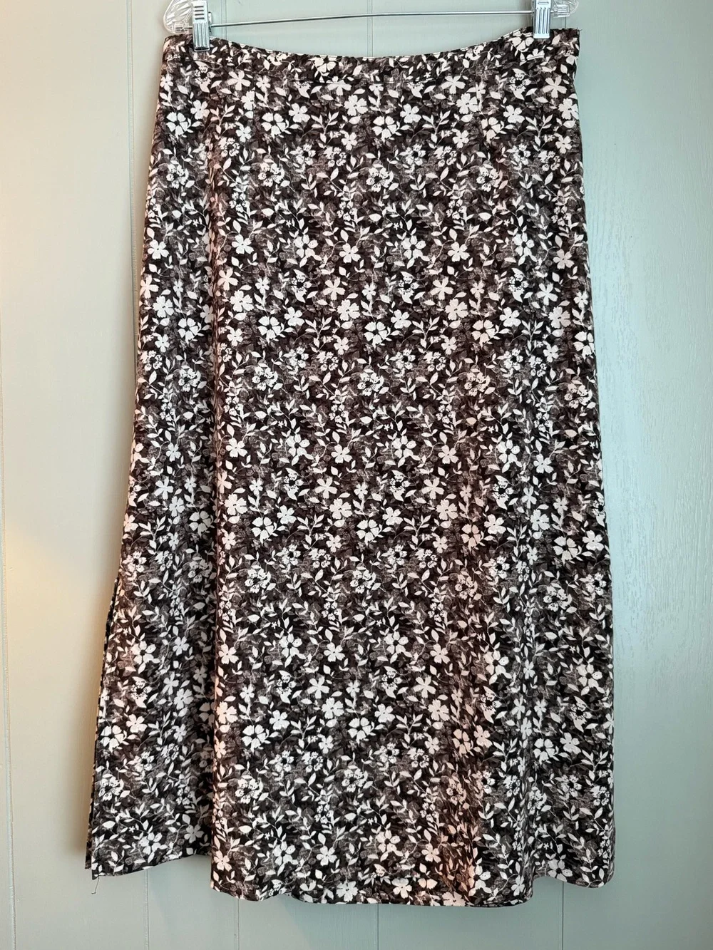Boho Cozy Fall Christopher & Banks Brown and White Floral Maxi Skirt Size 14